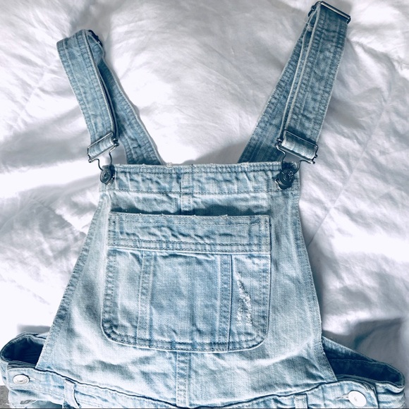 H&M x Coachella overall shorts - Picture 5 of 6